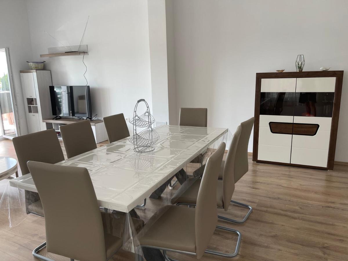 Apartmaji Meduza 2 이졸라 외부 사진